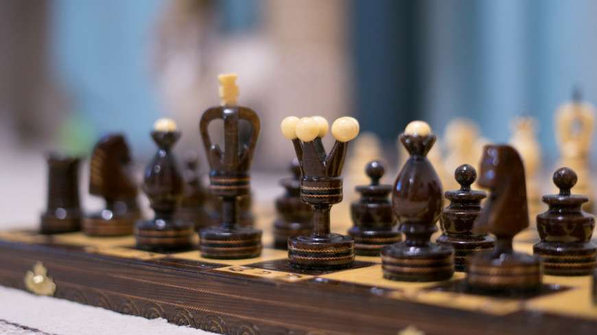 Непомнящий сыграл с Карлсеном вничью на третьем этапе Grand Chess Tour